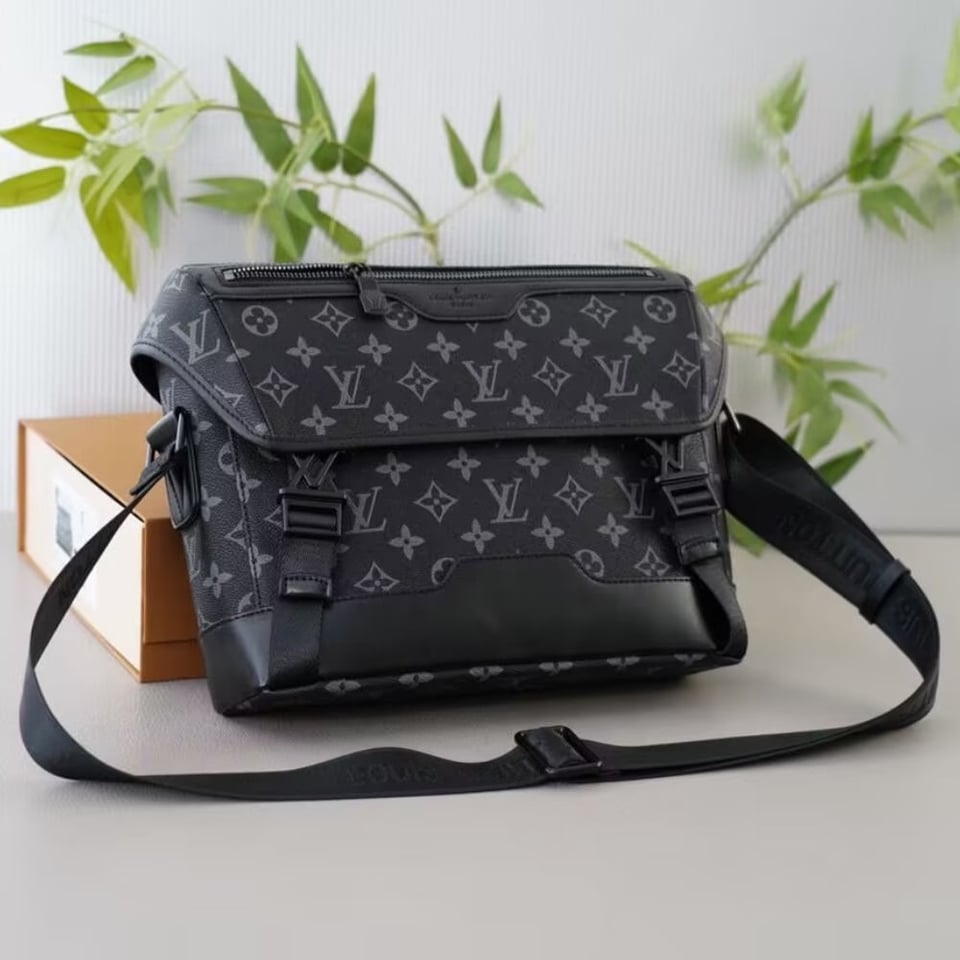 Louis Vuitton Messenger Voyager Monogram Eclipse Bag Black 28Cm view 3
