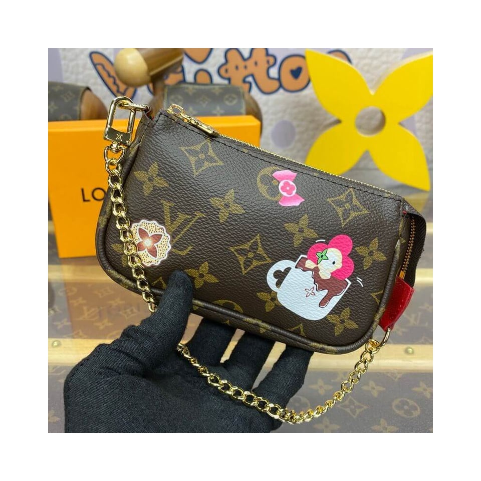 Louis Vuitton Mini Pochette Accessoires 2024 view 4