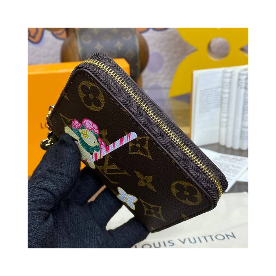 Louis Vuitton Zippy Coin Purse 2024 view 6