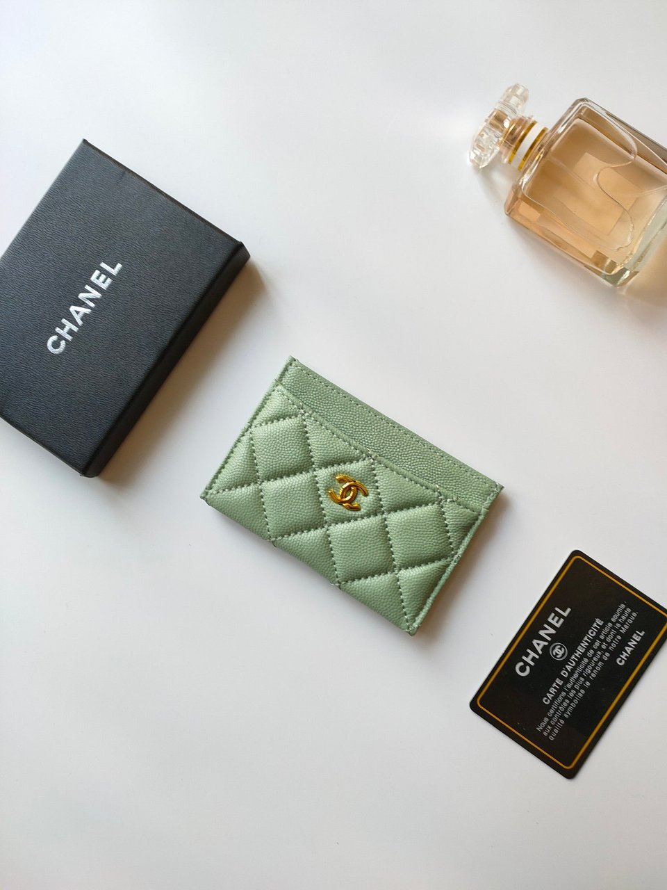 Chanel Card Holder 11.2 Light Grren Grained Calfskin Gold Icon view 3