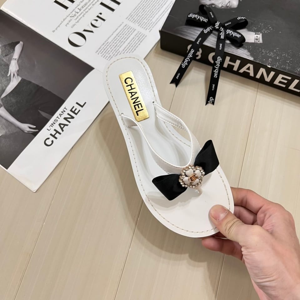 Chanel Thong Slide White Camellia Cc Logo Bow White view 6