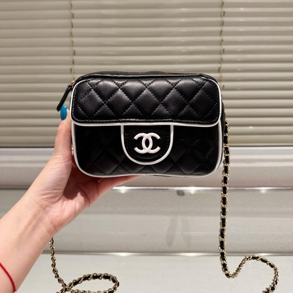 Chanel Clutch With Chain Black And White 18Cm/7.1in Ap4512 B19460 Nafjo view 3