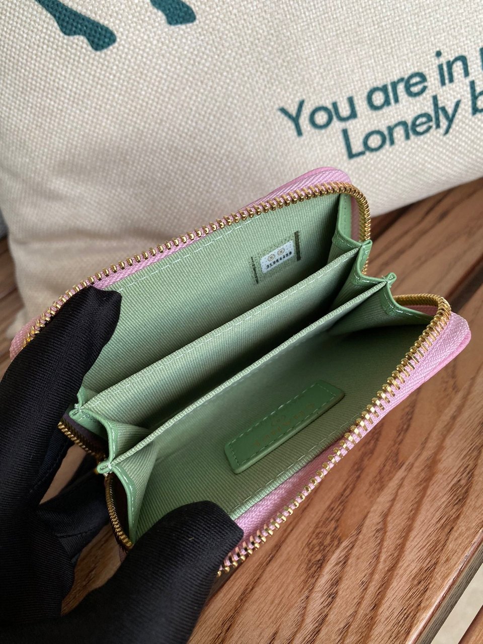 Chanel Zipped Wallet 11Cm Pink Caviar Gold Hardware view 10
