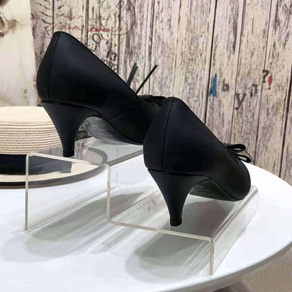Saint Laurent Women’S Anais Bow Pumps In Black view 5