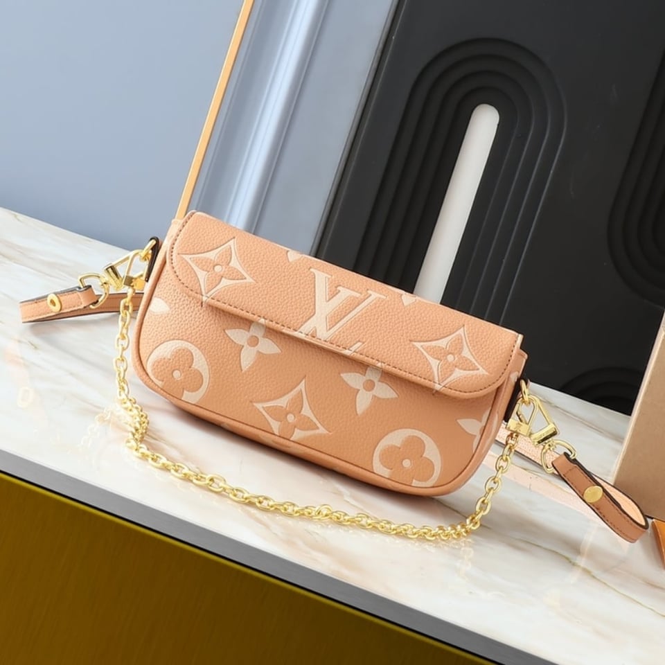 Louis Vuitton Ivy Bag Monogram Empreinte Cream 23.5Cm M12758 view 3