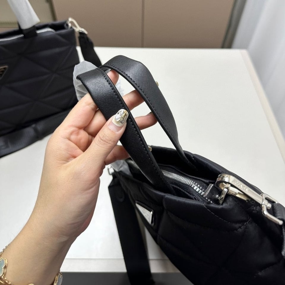 Prada Re Nylon Padded Tote Bag Black 23Cm view 10