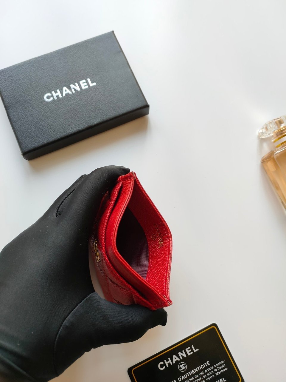 Chanel Card Holder 11.2 Red Grained Calfskin Gold Icon view 5