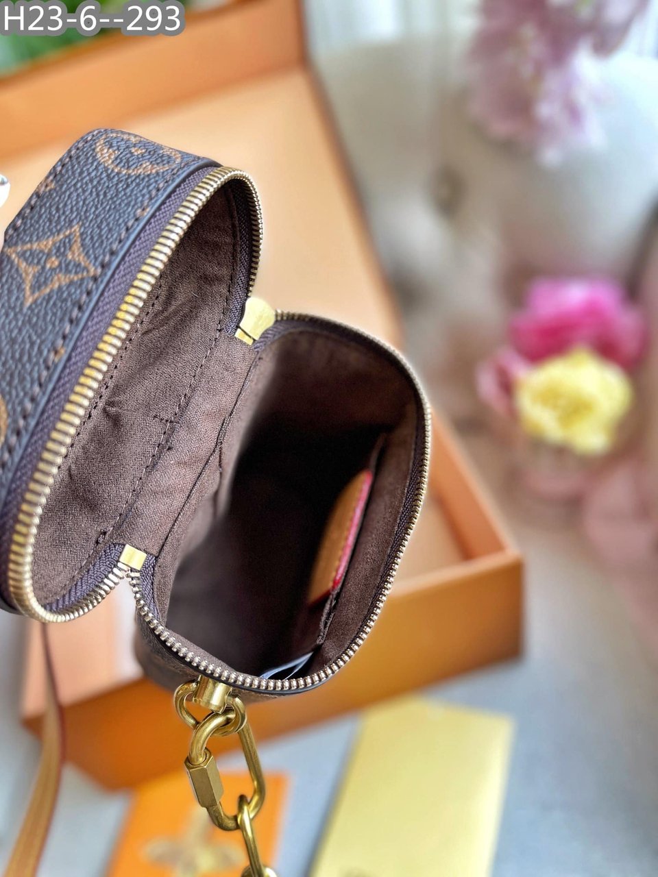 Louis Vuitton Phone Box Monogram Legacy Brown 18Cm M44914 view 11