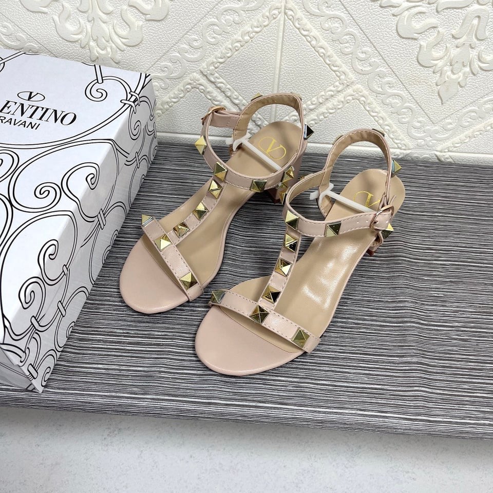 Valentino Garavani Rockstud Calfskin Leather Sandal Beige view 7