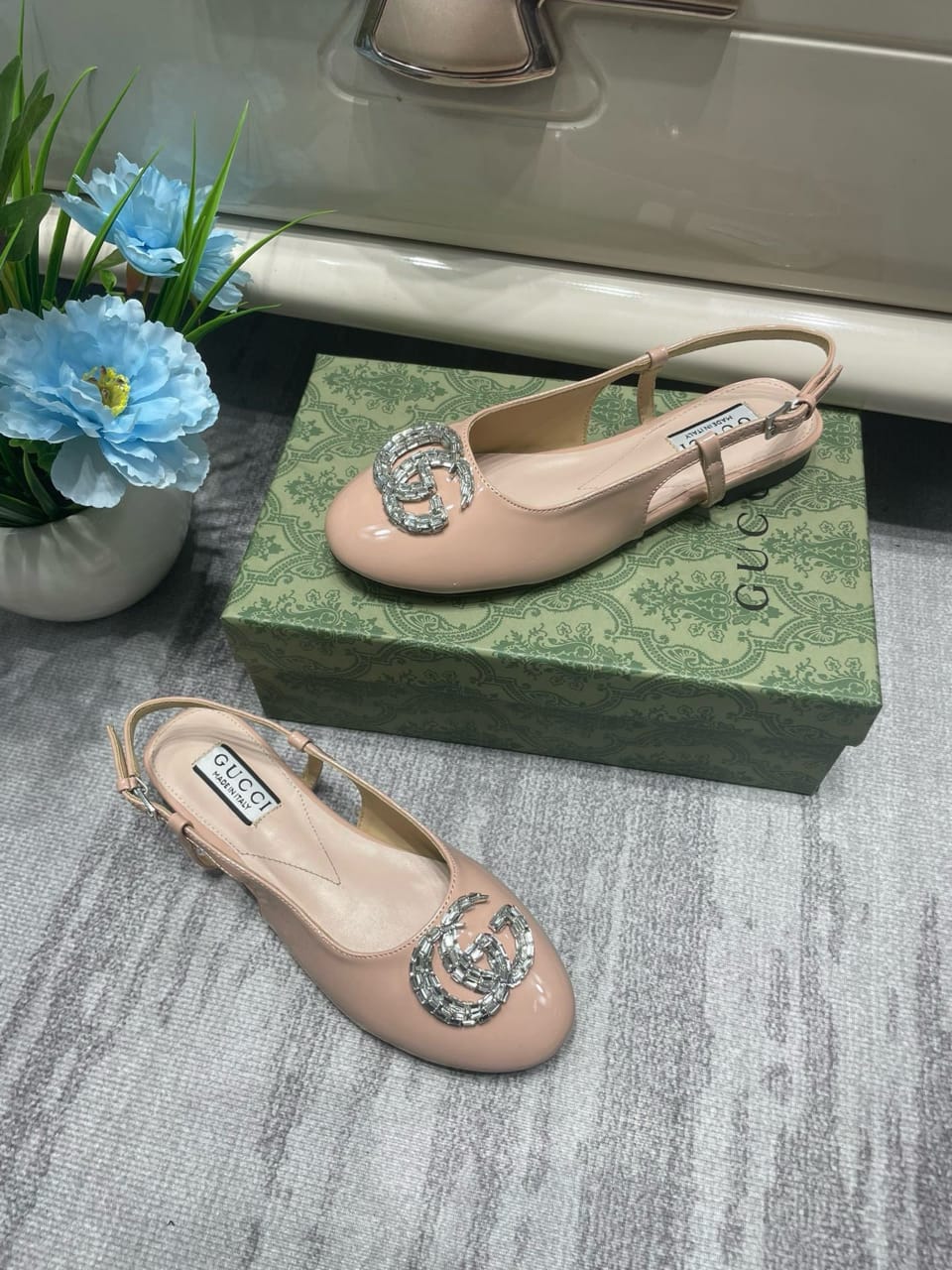 Gucci Logo Embellished Slingback Flats Light Pink view 5