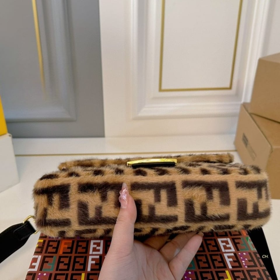 Fendi Baguette Sheepskin Bag Brown 26Cm view 9