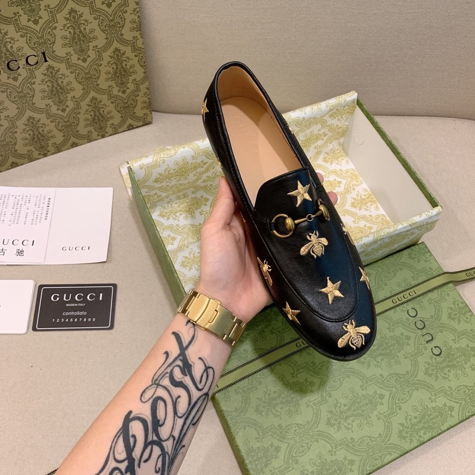 Gucci Jordaan Embroidered Leather Loafer Black 505281 D3V00 1000 view 6
