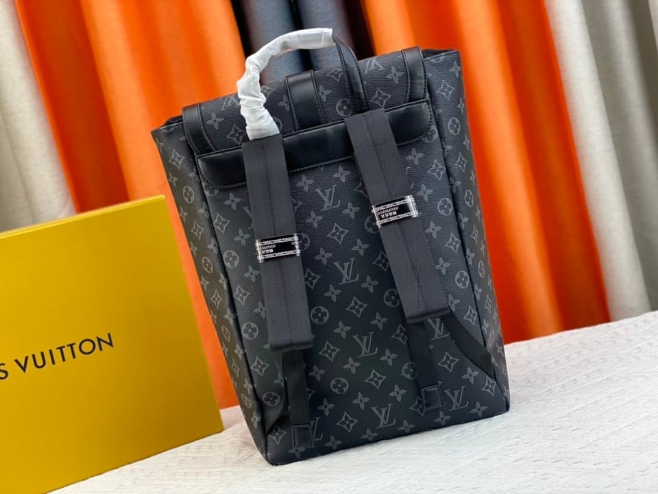 Louis Vuitton Saumur Backpack 42Cm view 8