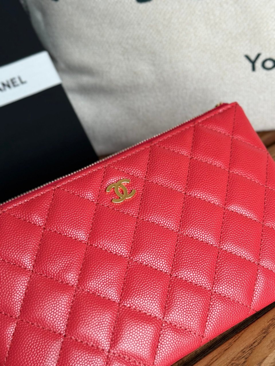 Chanel Zipped Wallet 20Cm Red Quilted Caviar Gold Hardware view 5