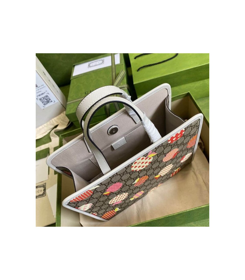 Gucci Children’s GG Heart Apple Pattern Tote view 6