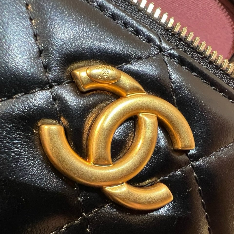 Chanel Small Vanity With Chain Black 12Cm/ 4.7in view 7