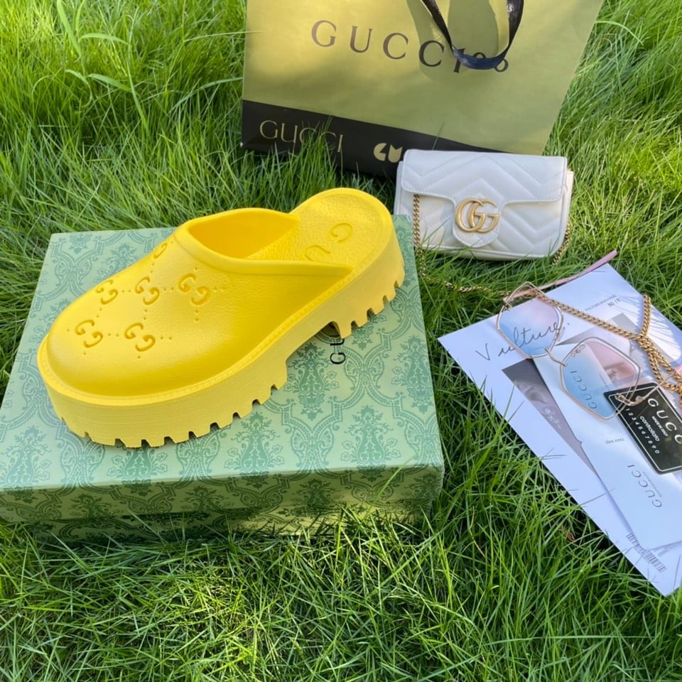Gucci Men’S Slip On Sandal Yellow Gg Rubber view 3