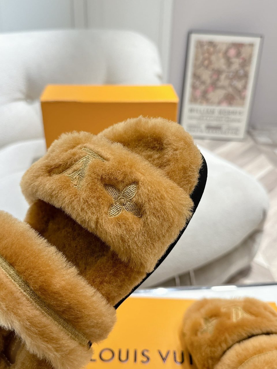 Louis Vuitton Lv Sunset Flat Comfort Mule Shearling Brown view 9