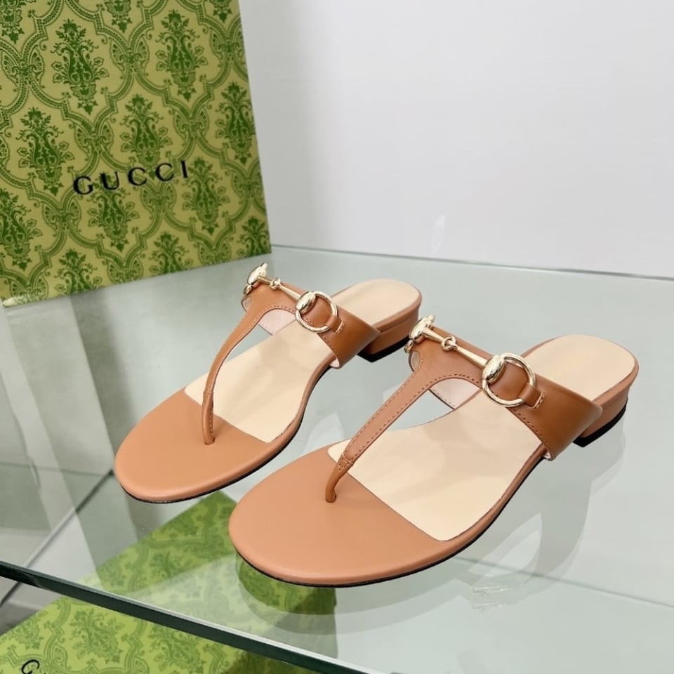 Gucci Women’S Thong Sandal With Horsebit Light Brown ?816590 C9D00 2712 view 4