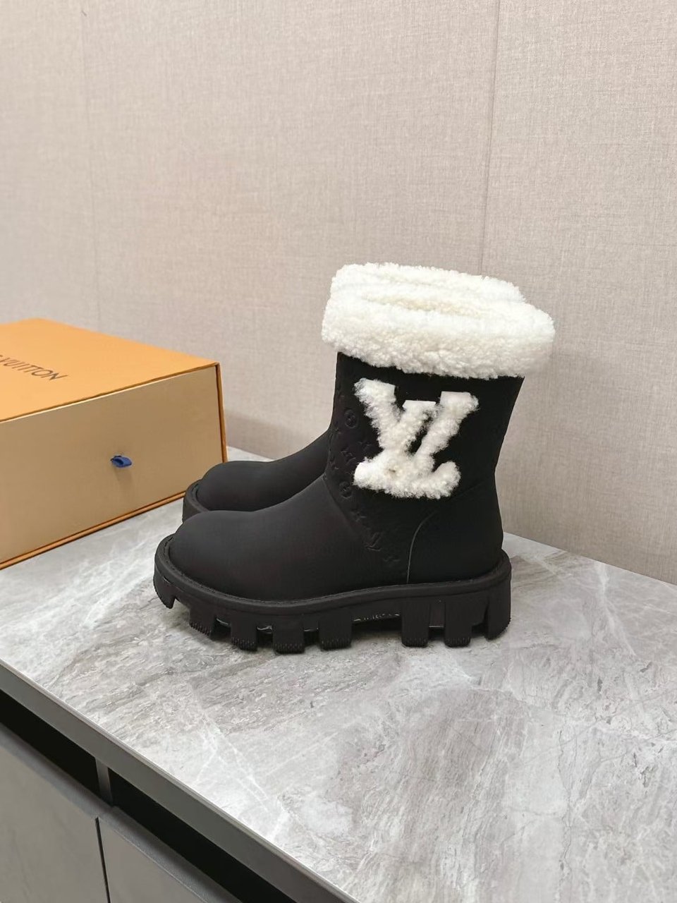 Louis Vuitton Ankle Boots In Bronze Black view 3