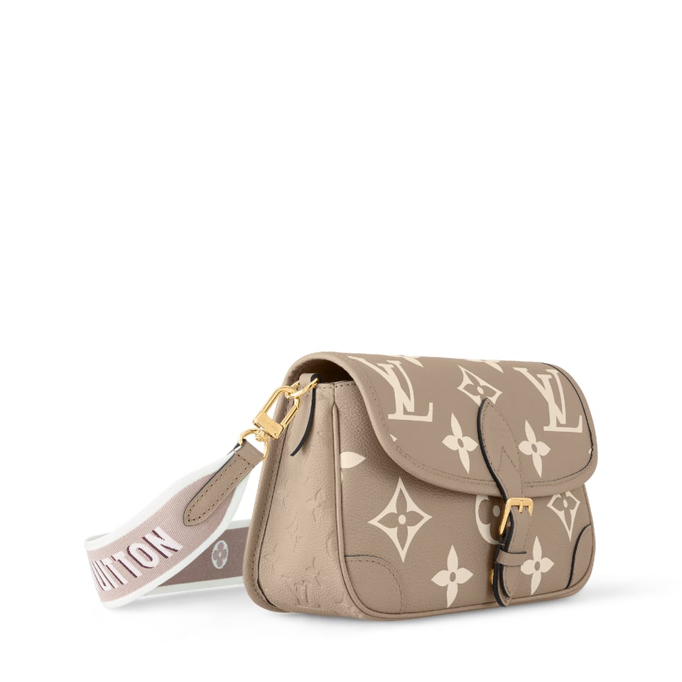 Louis Vuitton Diane Monogram Beige 24Cm M46583 view 3