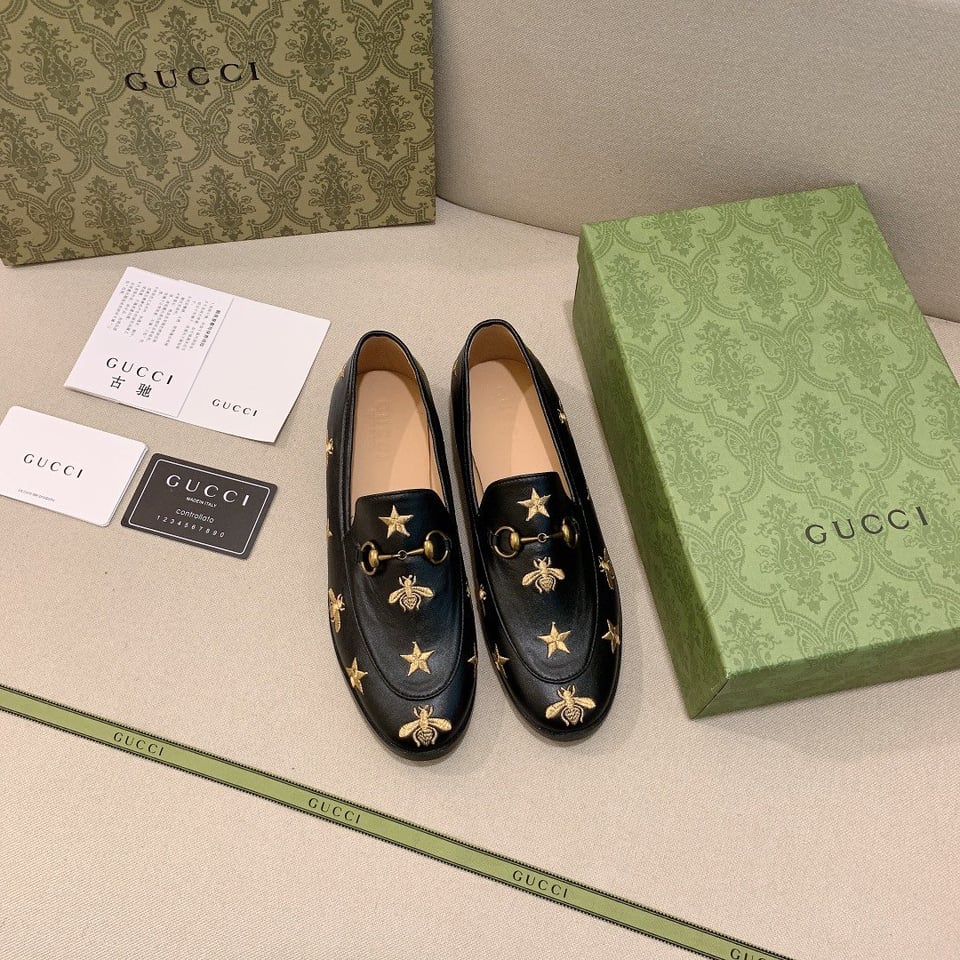 Gucci Jordaan Embroidered Leather Loafer Black 505281 D3V00 1000 view 5
