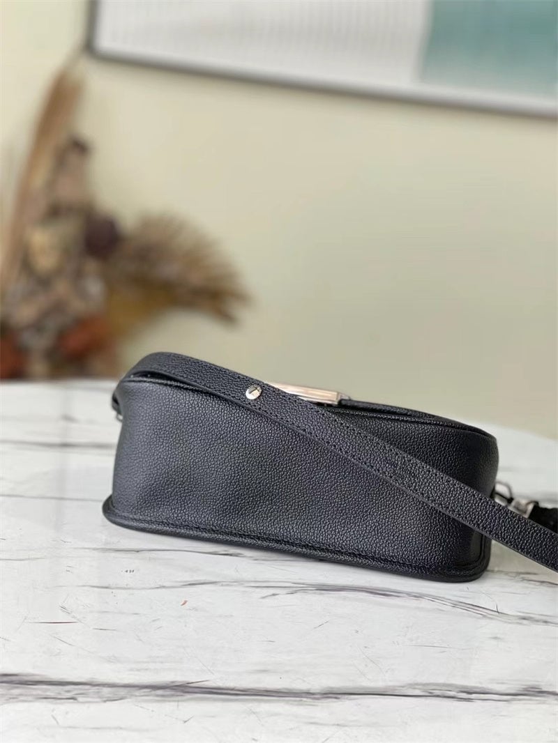 Louis Vuitton Buci 24Cm Black view 5