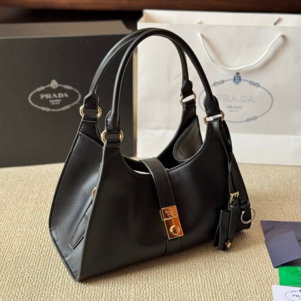 Prada Medium Leather Tote Bag Black 32Cm view 4
