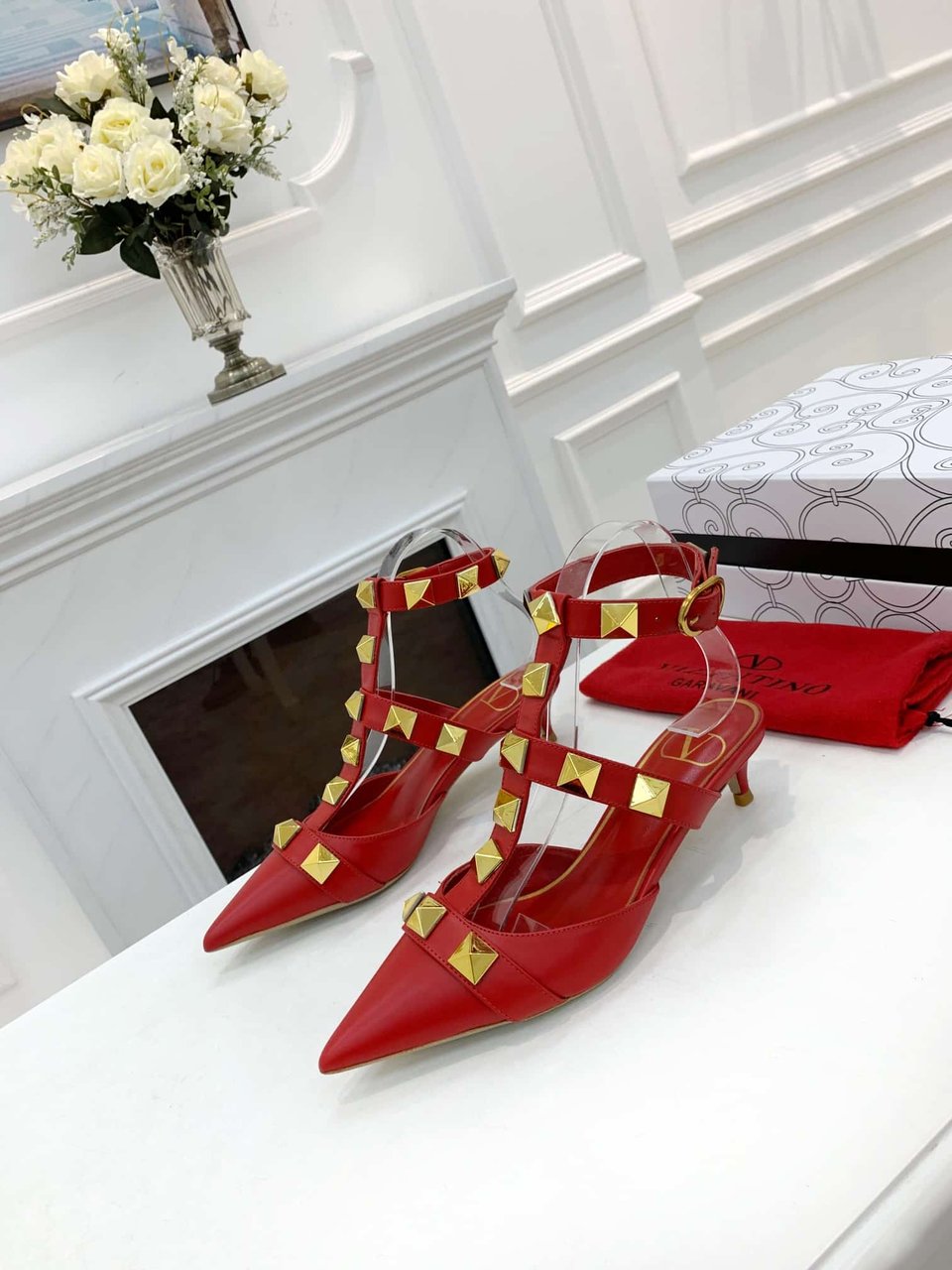Valentino Garavani Roman Stud Kitten Heel Pumps Red view 4
