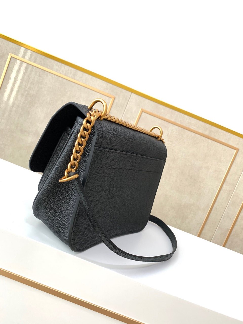 Louis Vuitton Lockme Chain 23Cm Black Bag view 5