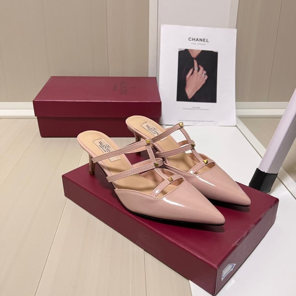 Valentino Garavani Rockstud Wispy Mule In Calfskin Beige 4W0S0Jb1Act 098 view 5