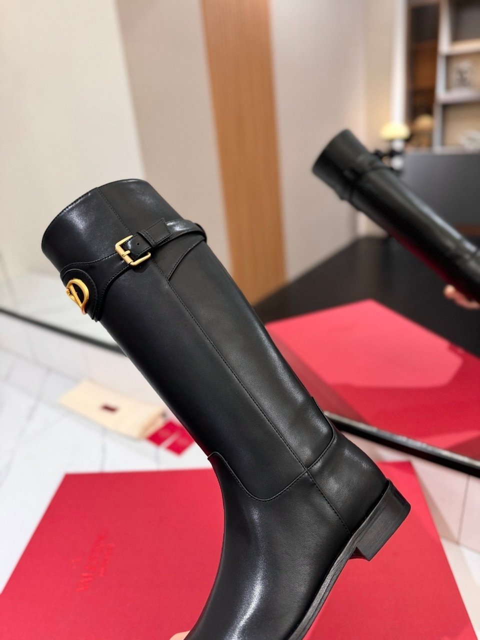 Valentino Garavani VLogo Signature Calfskin Knee Boots Black – Heel 30mm view 9