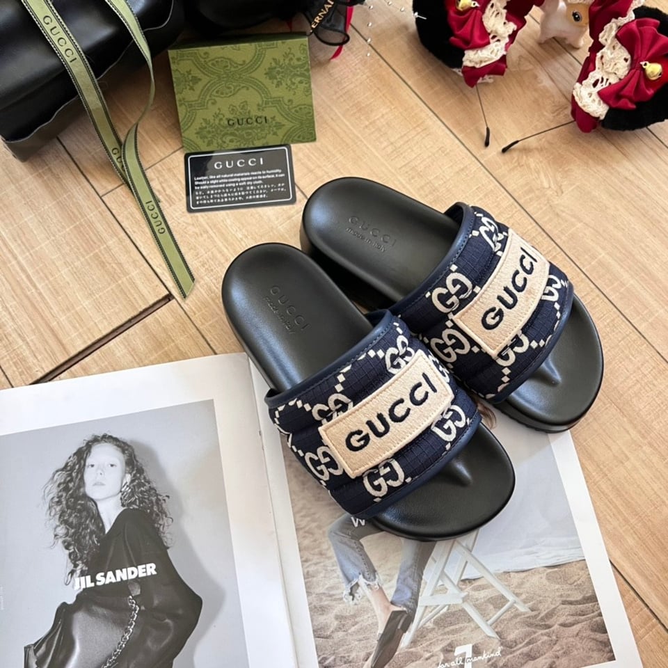 Gucci Gg Horizontal Strap Sandals With Tag In Blue view 3