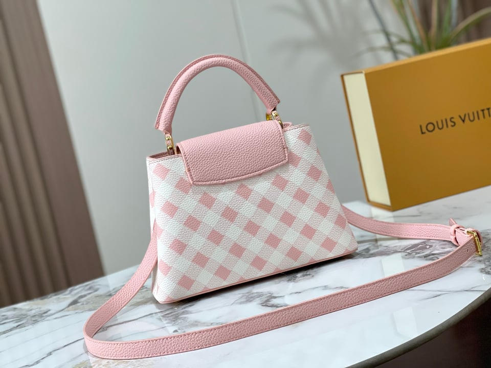 Louis Vuitton Capucines Bb Pink 27Cm M20717 view 8