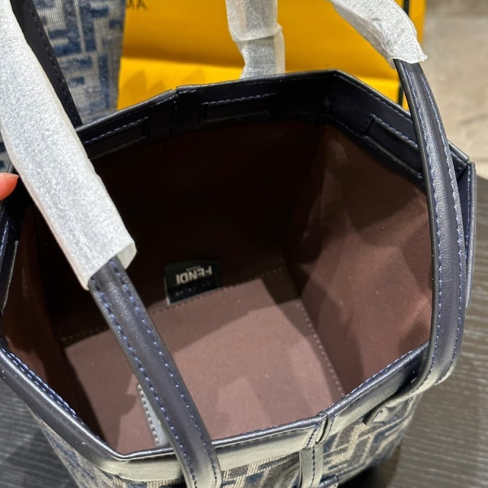 Fendi Origami Mini Transformable Bag Dark Blue 16Cm view 6