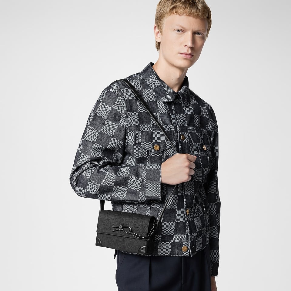 Louis Vuitton Steamer Wearable Wallet M81746 view 6