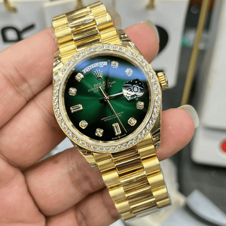 [SUPER CLONE] Rolex Yellow Gold Day-Date Diamond Bezel Onyx Green Dial President Bracelet 36mm view 5