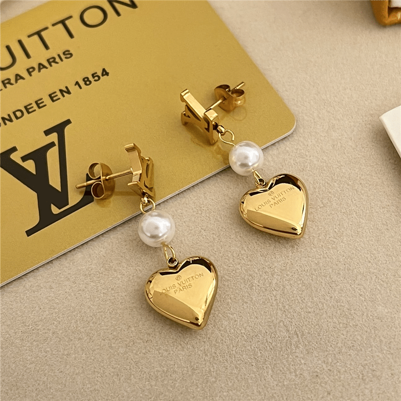 Louis Vuitton Lv Heart Earrings Gold M01011 view 3
