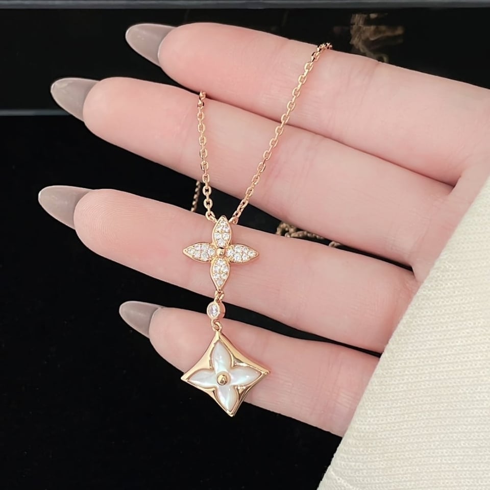 Louis Vuitton Color Blossom Double Star Necklace Q94676 view 6