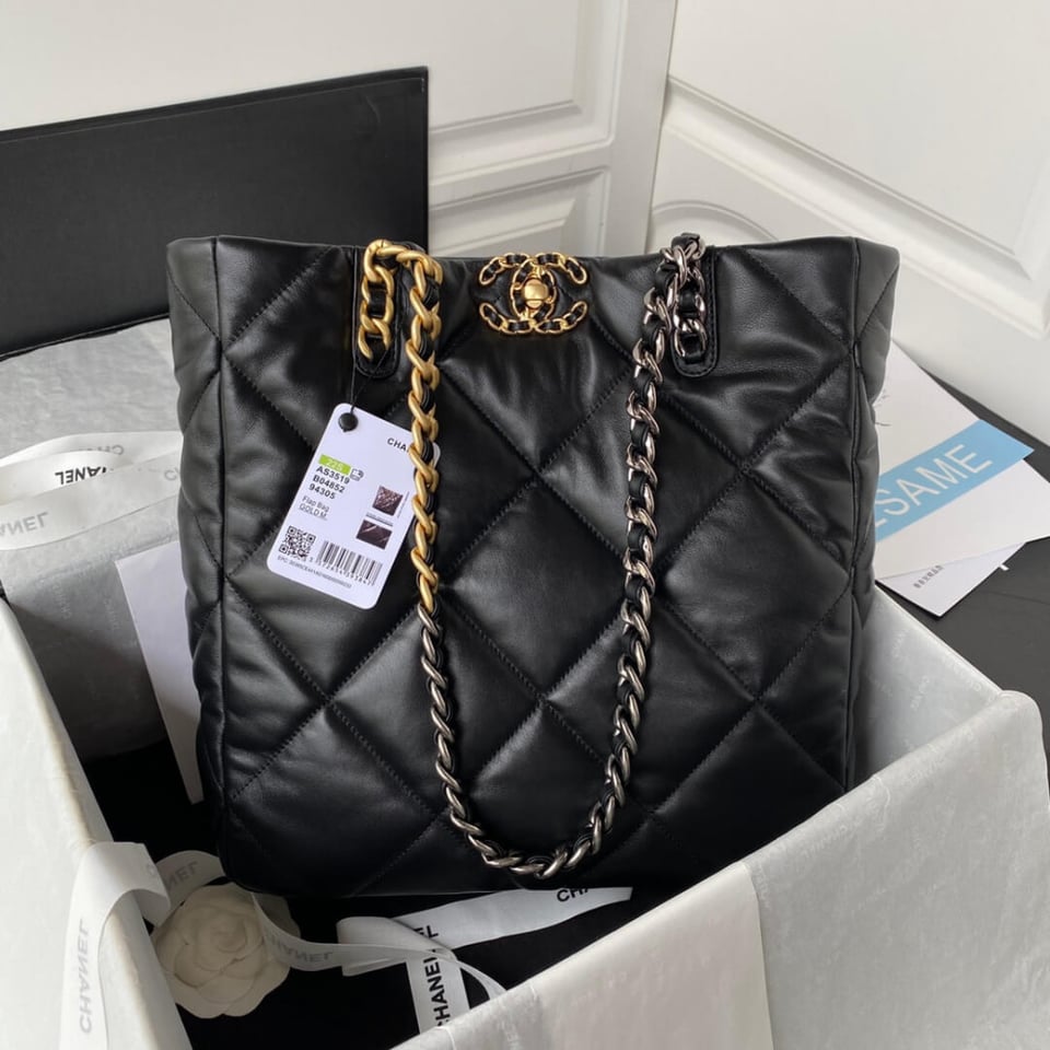 Chanel 19 Black Lambskin Quilted Shopping Bag 37cm view 3