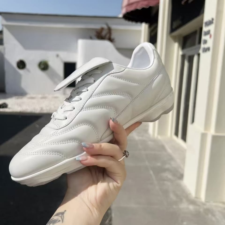 Louis Vuitton Footprint Soccer Sneaker White 1Ahdoi view 4