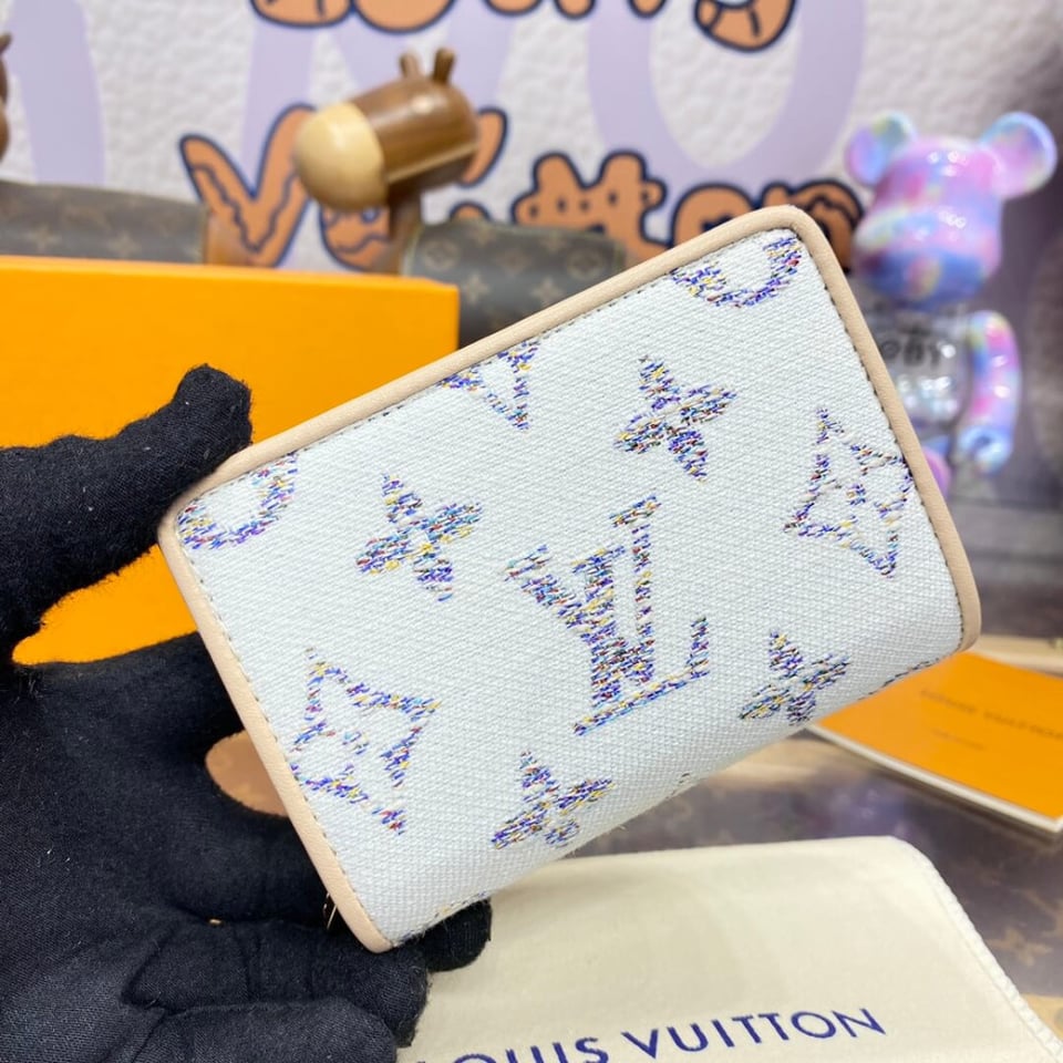 Louis Vuttion Monogram Jacquard Fabric Lou Wallet view 5