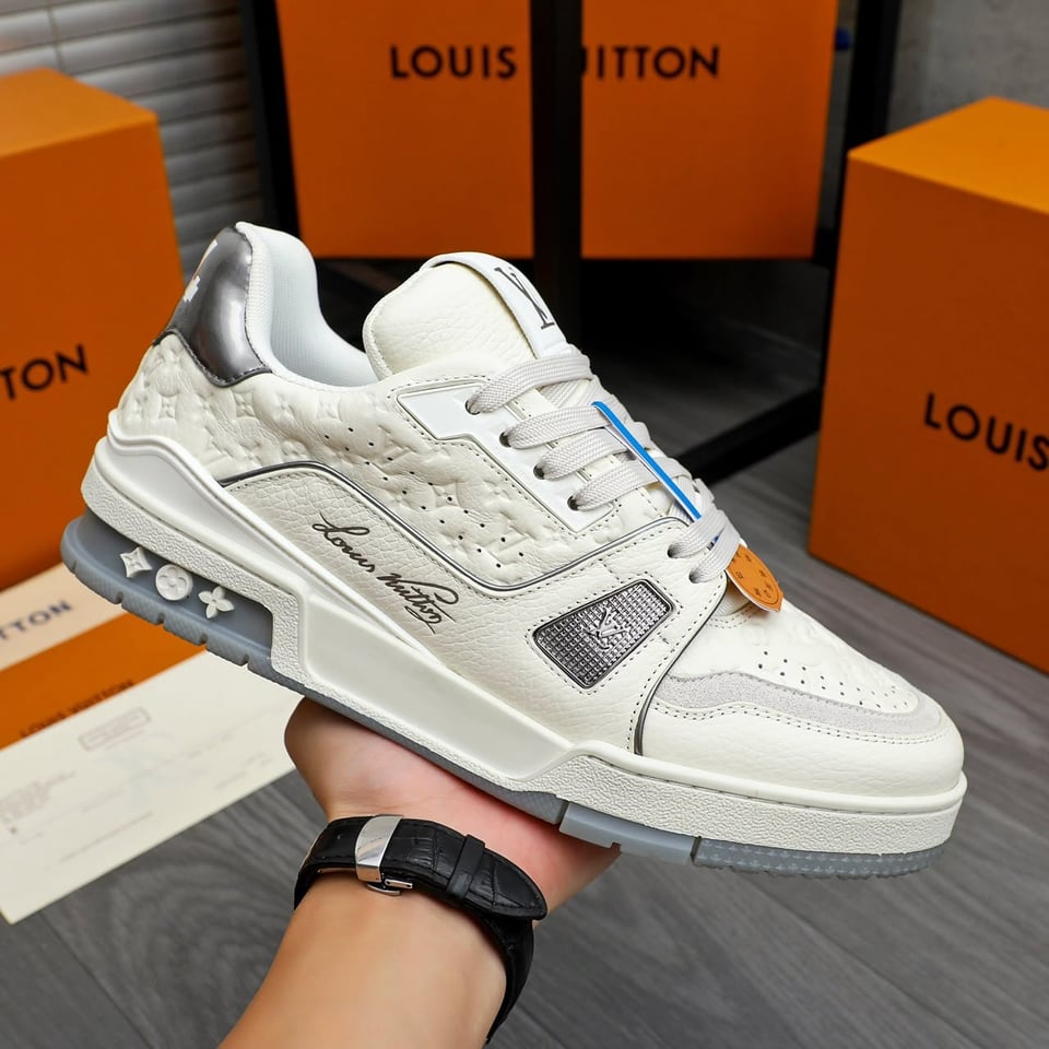 Louis Vuitton Trainer Sneaker Grey Calfskin With Embossed Monogram 1AKCKR view 8