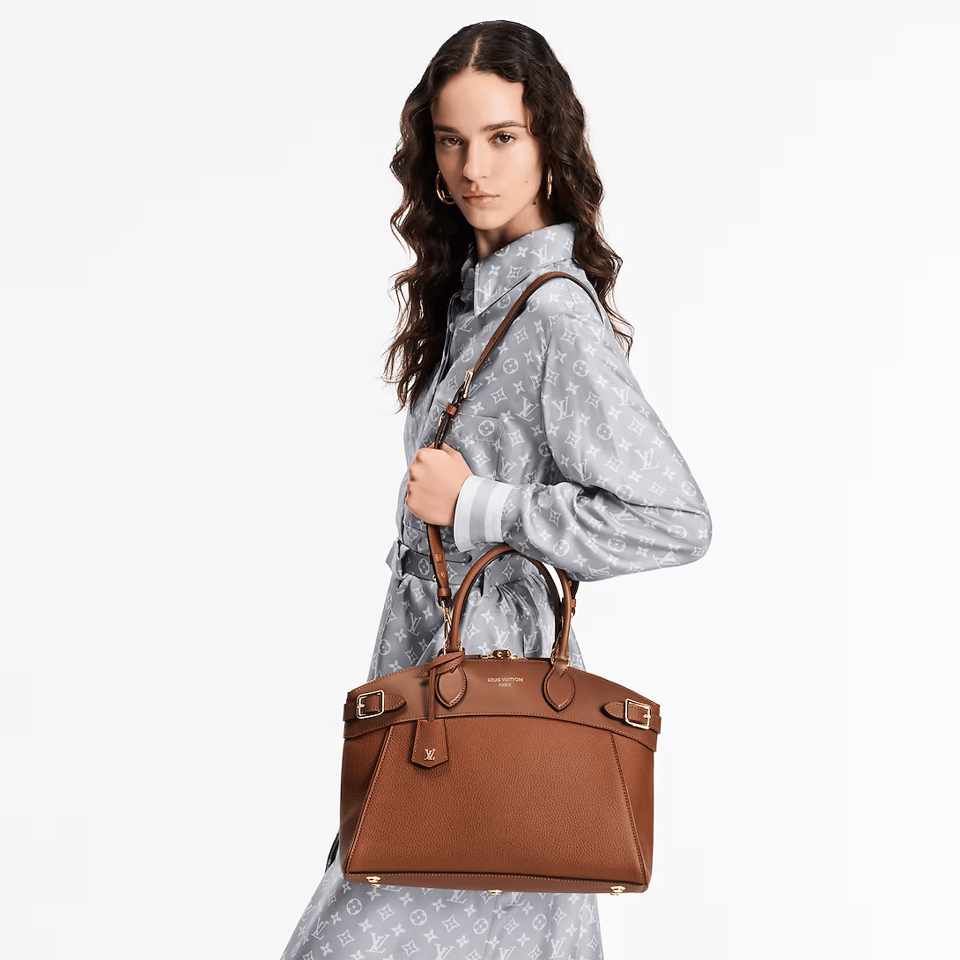 Louis Vuitton Lock It Vendôme Mm High End Leather Brown 36cm M22925 view 3