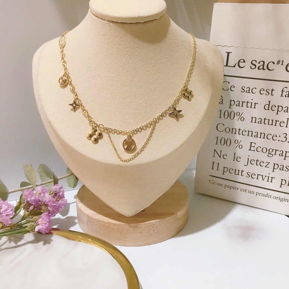 Louis Vuitton Blooming Supple Necklace Gold M90736 view 2
