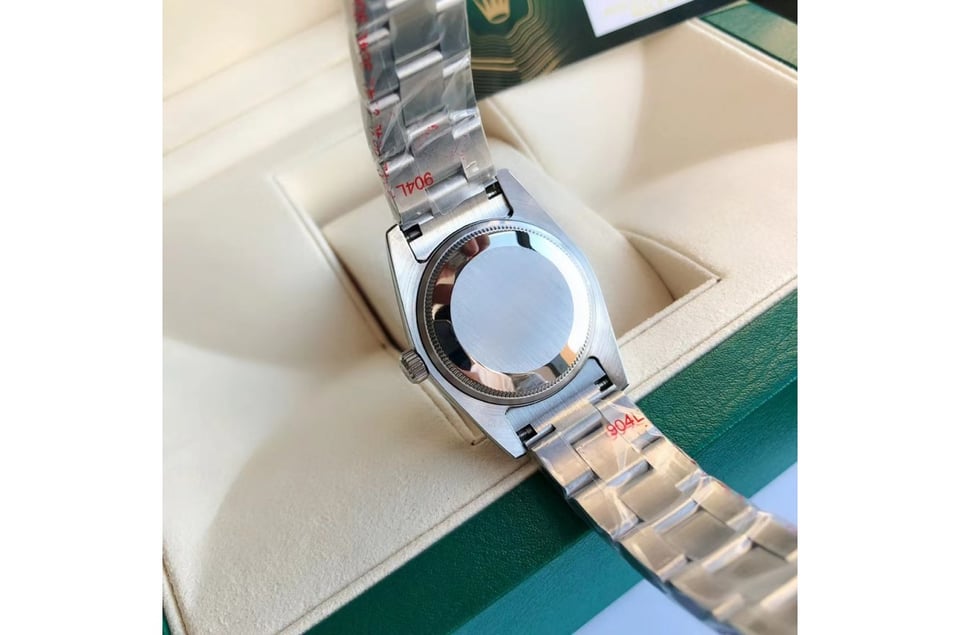 Rolex Oyster Perpetual 31/41mm SS/SS Green/Stk view 10