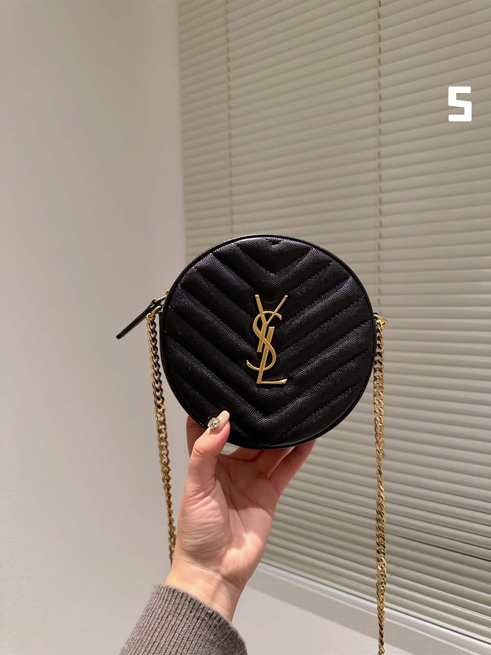 Saint Laurent Vinyle Round Camera Bag In Chevron Quilted Grain De Poudre Embossed Leather 18Cm view 7