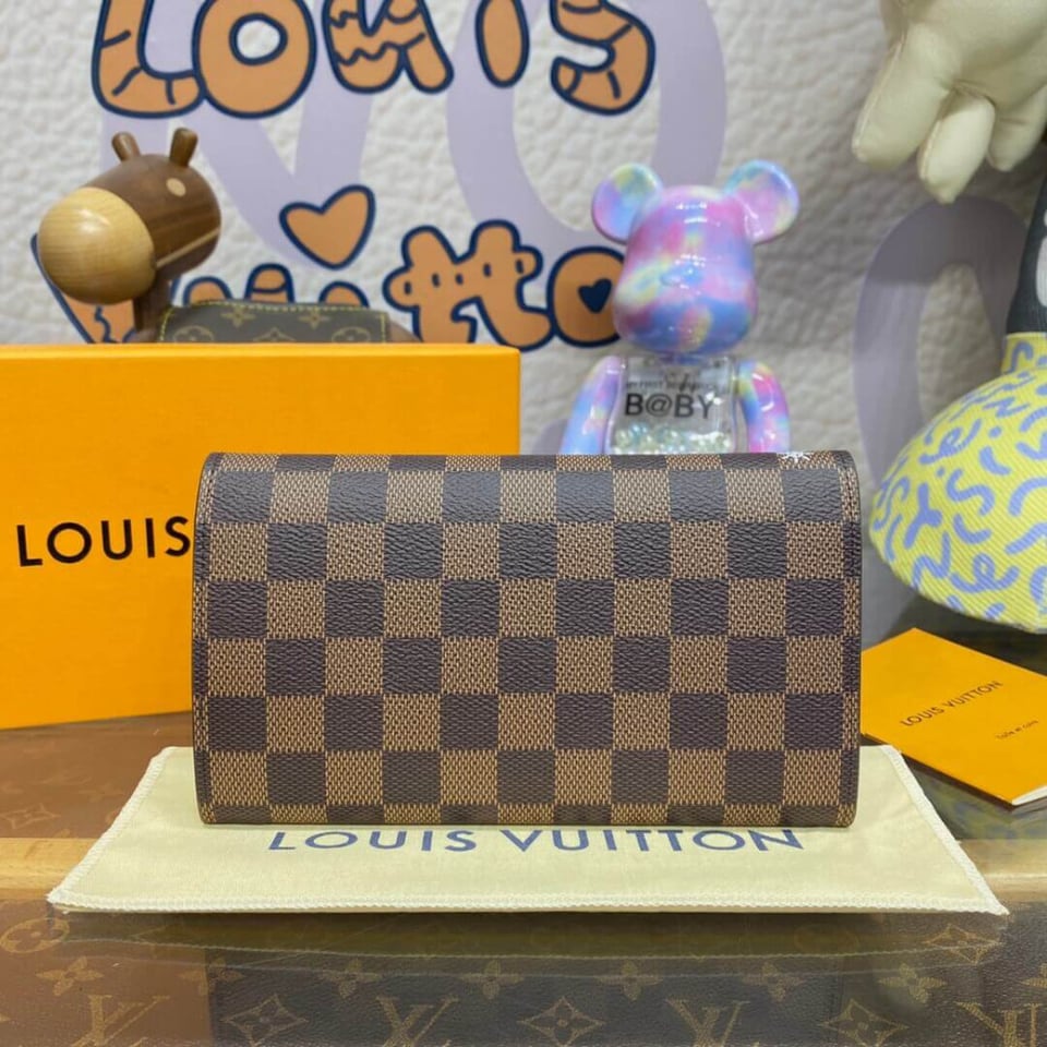 Louis Vuitton Vivienne Sailing Damier Ebene Sarah Wallet Pink view 4