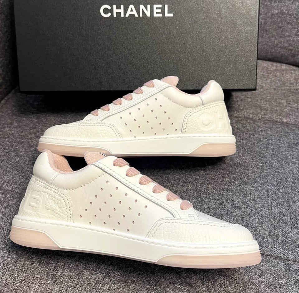 Chanel Runner Trainer Sneakers White And Pink G35934 view 4