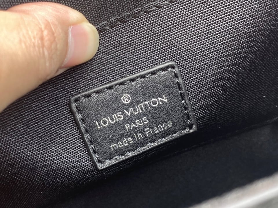 Louis Vuitton Sac Plat Mini Grey And Black Leather 22Cm view 5